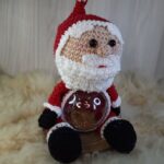 Papai Noel Bola em Amigurumi. - Imagem 3