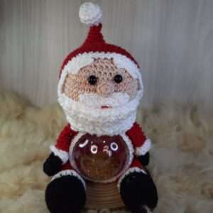 Papai Noel Bola em Amigurumi.