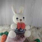 Coelhinho Porta Doces em Amigurumi - Imagem 3