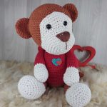 Macaco de Moletom em Amigurumi - Imagem 2