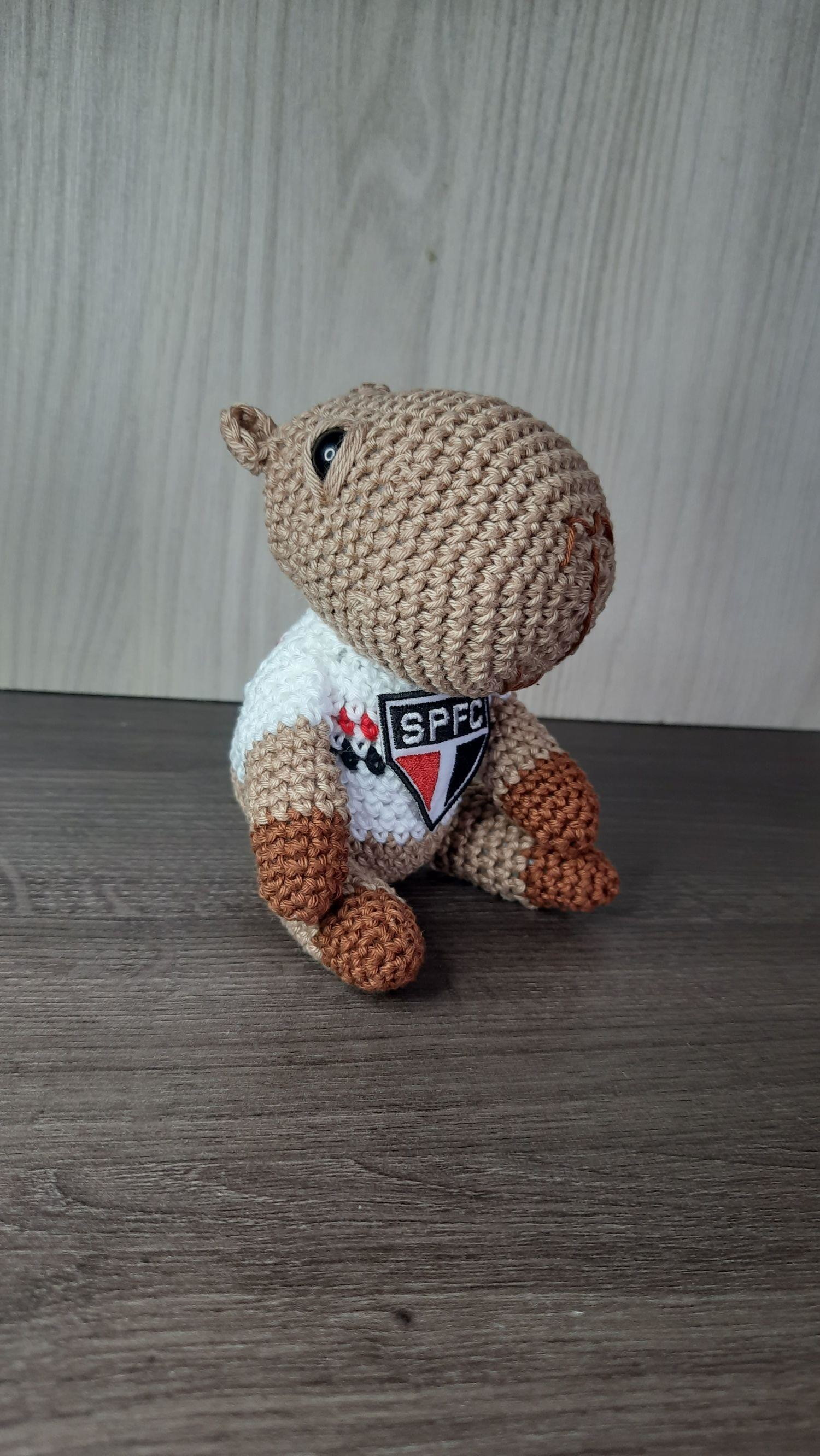 Capivara do São Paulo em Amigurumi. - Imagem 3