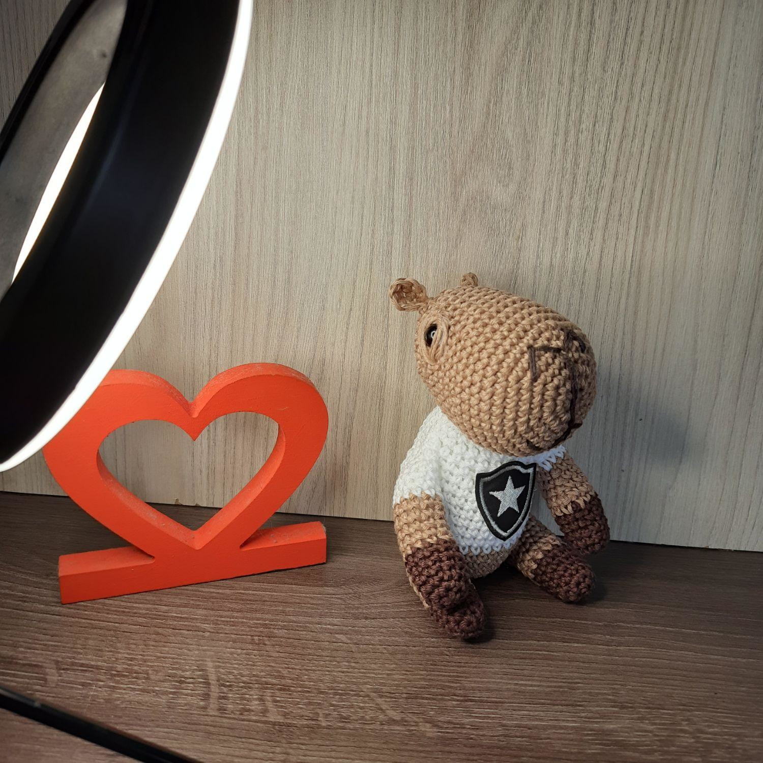 Capivara do Botafogo em Amigurumi.