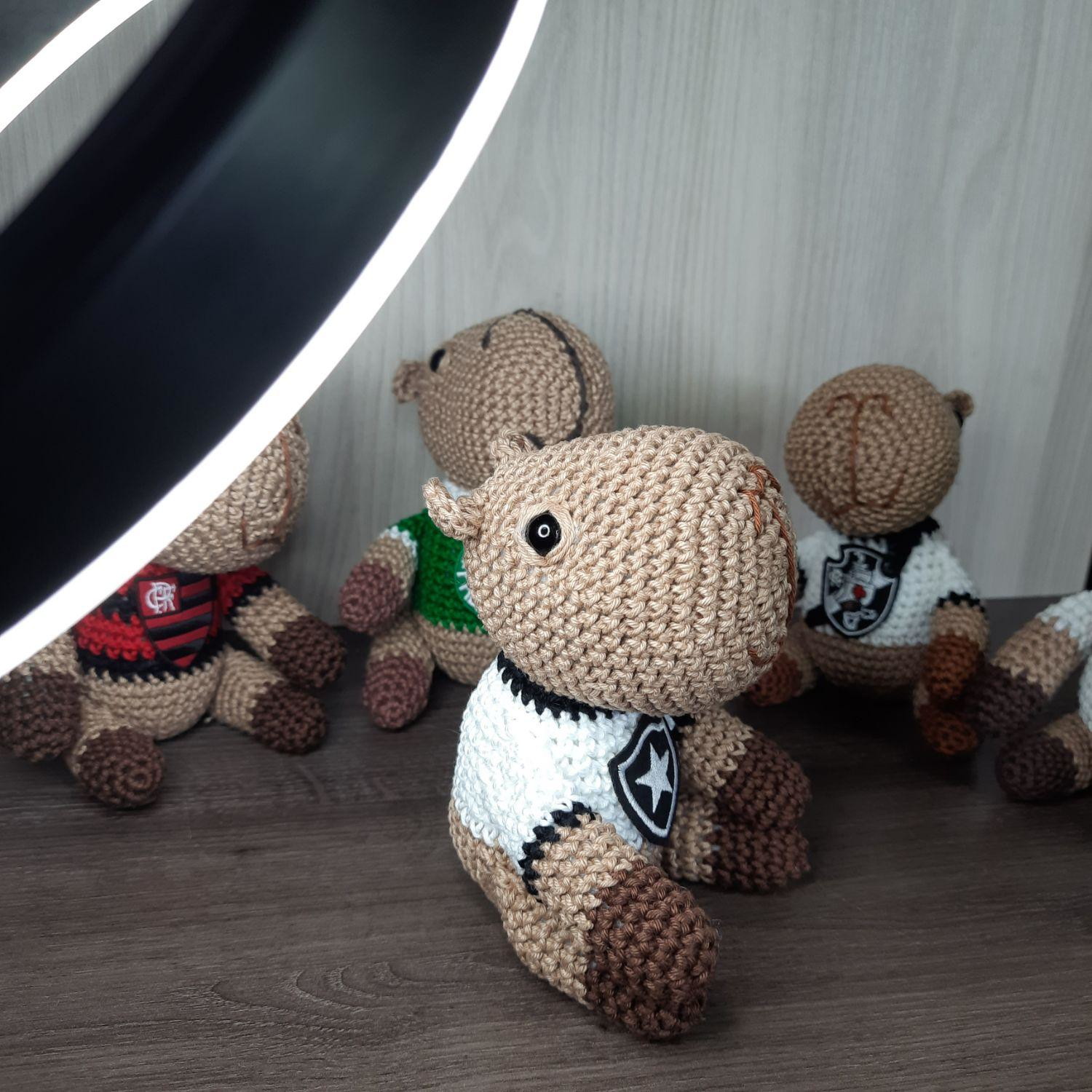 Capivara do Botafogo em Amigurumi.