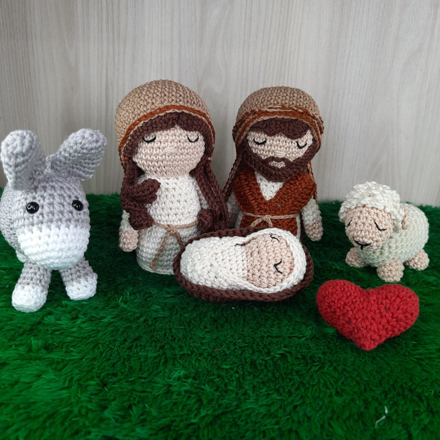Sagrada Família em Amigurumi. - Imagem 2