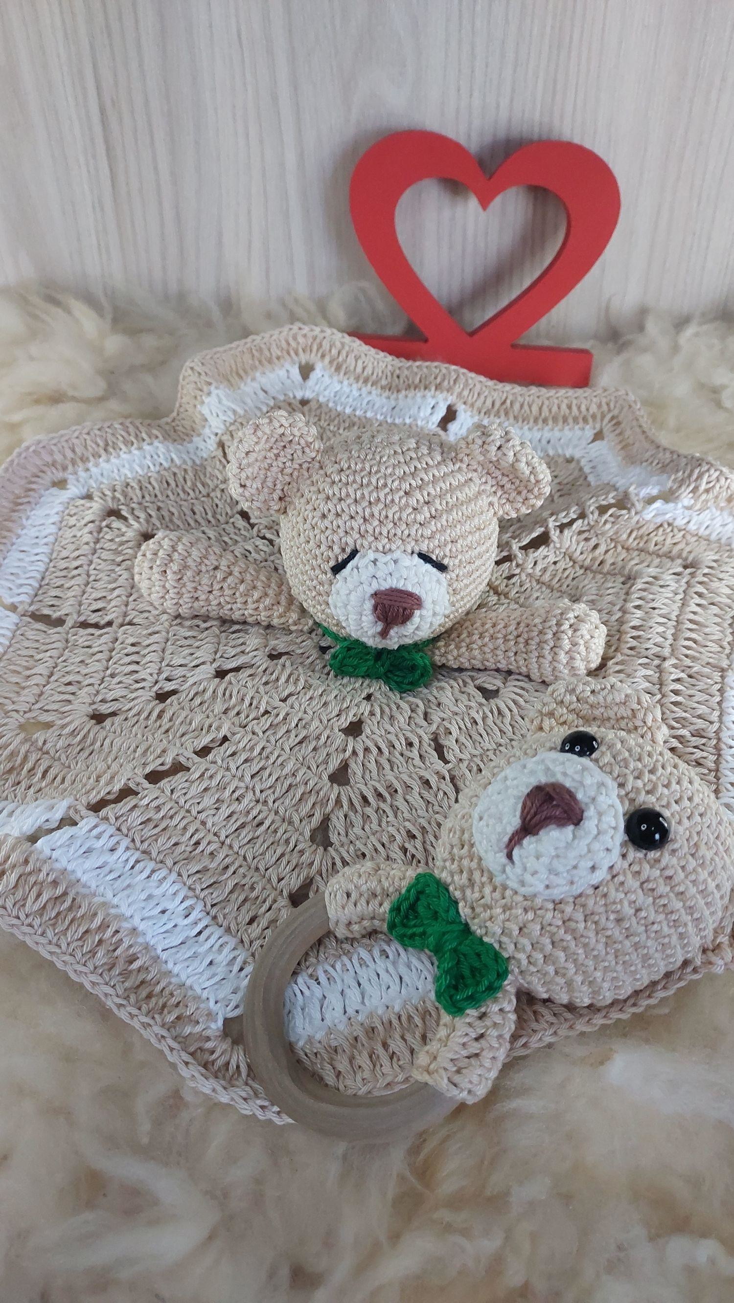 Kit Naninha e Chocalho de Ursinho em Amigurumi. - Imagem 2