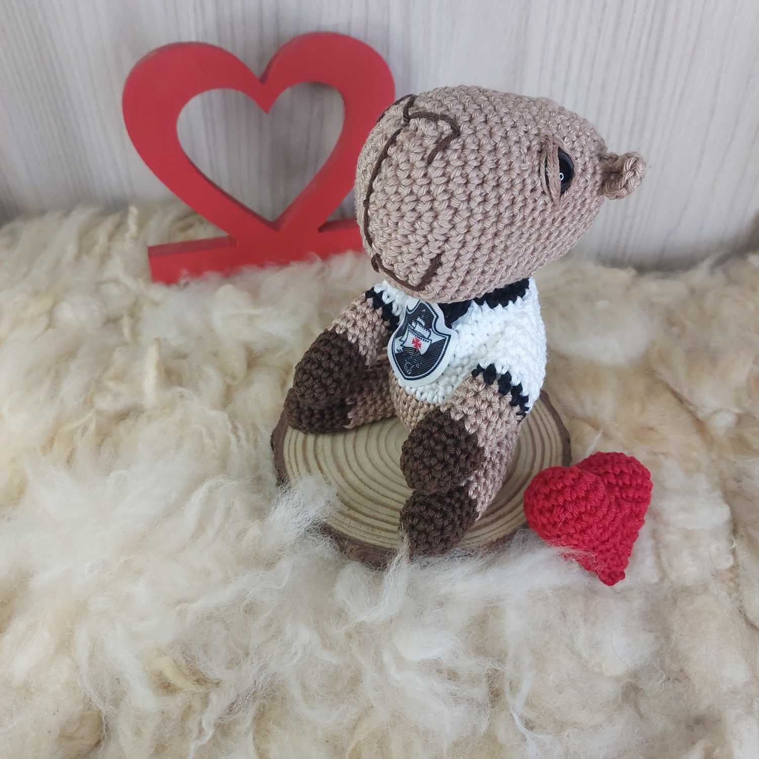 Capivara Torcedora do Vasco em Amigurumi. - Imagem 2