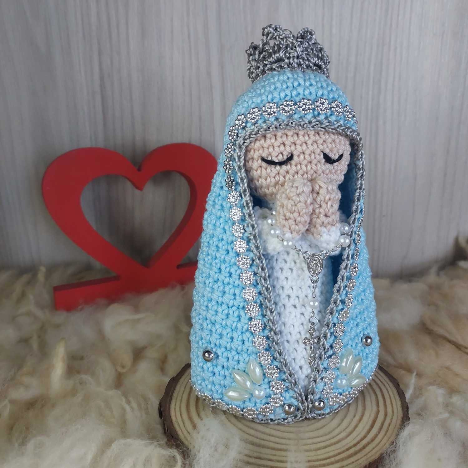 Santinha Manto Azul em Amigurumi. - Imagem 5